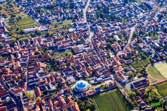 Vue aérienne de Centre-ville à le quartier Mußbach an der Weinstraße in Neustadt an der Weinstraße dans le département Rhénanie-Palatinat, Allemagne