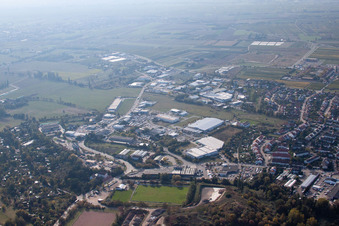 Vue aérienne de Zone industrielle de Nachtweide à Neustadt an der Weinstraße dans le département Rhénanie-Palatinat, Allemagne