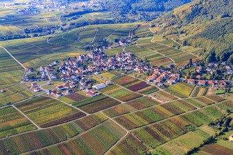 Vue aérienne de Du nord à Weyher in der Pfalz dans le département Rhénanie-Palatinat, Allemagne