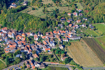 Vue aérienne de Kirchstr à Gleisweiler dans le département Rhénanie-Palatinat, Allemagne