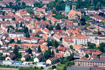 Vue aérienne de De l'est à Landau in der Pfalz dans le département Rhénanie-Palatinat, Allemagne