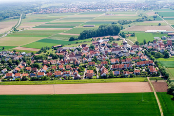 Vue aérienne de De l'ouest à le quartier Mörlheim in Landau in der Pfalz dans le département Rhénanie-Palatinat, Allemagne