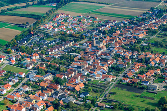 Vue aérienne de Speyer Straße à le quartier Schaidt in Wörth am Rhein dans le département Rhénanie-Palatinat, Allemagne