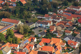 Vue aérienne de Raiffeisenstrasse à Minfeld dans le département Rhénanie-Palatinat, Allemagne