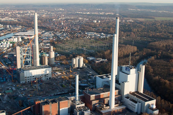 Vue d'oiseau de Centrale électrique EnBW à le quartier Daxlanden in Karlsruhe dans le département Bade-Wurtemberg, Allemagne