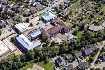 Vue aérienne de Gymnase à Pamina à Herxheim bei Landau dans le département Rhénanie-Palatinat, Allemagne