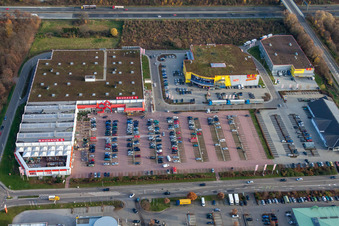 Vue aérienne de Bauhaus, MEGA à le quartier Rauental in Rastatt dans le département Bade-Wurtemberg, Allemagne
