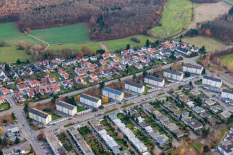 Vue oblique de Rue du Neckar à Rastatt dans le département Bade-Wurtemberg, Allemagne
