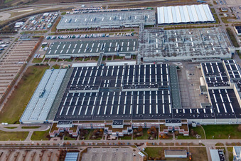 Vue aérienne de Daimler AG à Rastatt dans le département Bade-Wurtemberg, Allemagne