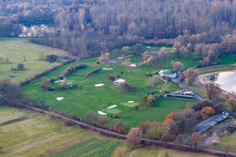 Vue aérienne de Altrhein Golf Club eV à le quartier Ottersdorf in Rastatt dans le département Bade-Wurtemberg, Allemagne