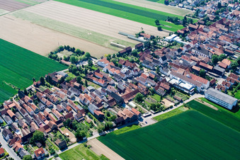 Vue oblique de Du nord-est à le quartier Hayna in Herxheim bei Landau dans le département Rhénanie-Palatinat, Allemagne