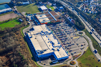 Vue aérienne de Marktkauf au Centre Maximilien à le quartier Maximiliansau in Wörth am Rhein dans le département Rhénanie-Palatinat, Allemagne