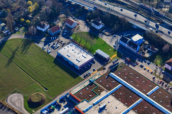 Vue aérienne de Succursale Mercedes-Benz de Mannheim-Heidelberg-Landau à le quartier Maximiliansau in Wörth am Rhein dans le département Rhénanie-Palatinat, Allemagne