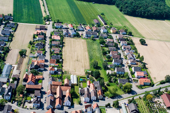 Ringstr à le quartier Hayna in Herxheim bei Landau dans le département Rhénanie-Palatinat, Allemagne vue d'en haut