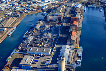Vue aérienne de Conception en acier inoxydable PHOS sur la Werfstraße dans le port du Rhin à le quartier Mühlburg in Karlsruhe dans le département Bade-Wurtemberg, Allemagne