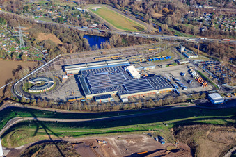 Vue aérienne de Société de transport Karlsruhe GmbH - Dépôt Ouest à le quartier Knielingen in Karlsruhe dans le département Bade-Wurtemberg, Allemagne