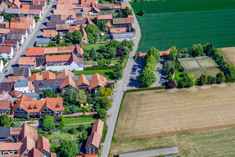 Hôtel zur Krone à le quartier Hayna in Herxheim bei Landau dans le département Rhénanie-Palatinat, Allemagne hors des airs