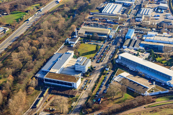 Vue aérienne de Kraus & Naimer GmbH à le quartier Mühlburg in Karlsruhe dans le département Bade-Wurtemberg, Allemagne