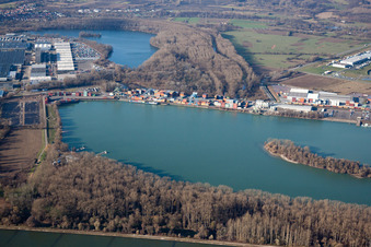 Vue aérienne de Port du Rhin à le quartier Maximiliansau in Wörth am Rhein dans le département Rhénanie-Palatinat, Allemagne