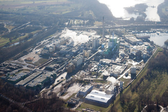 Vue oblique de Site de l'usine de papier Stora Enso dans le district de Maxau à le quartier Knielingen in Karlsruhe dans le département Bade-Wurtemberg, Allemagne