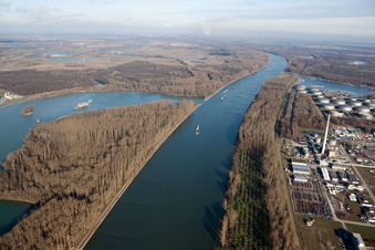 MIRO à le quartier Knielingen in Karlsruhe dans le département Bade-Wurtemberg, Allemagne d'en haut