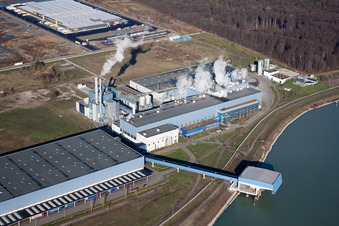Vue aérienne de Usine de papier Palme dans la zone industrielle et commerciale à Wörth am Rhein dans le département Rhénanie-Palatinat, Allemagne