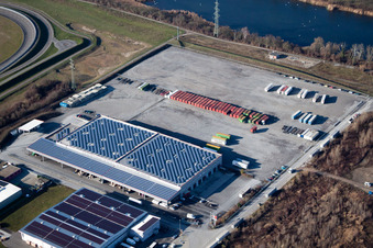 Vue aérienne de Locaux de l'usine Europack GmbH dans la zone industrielle de Wörth-Oberwald à Wörth am Rhein dans le département Rhénanie-Palatinat, Allemagne