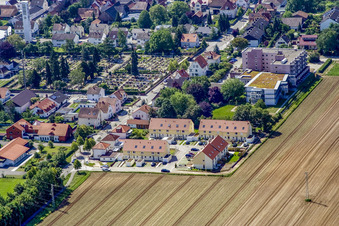 Vue aérienne de Rue Landauer à Kandel dans le département Rhénanie-Palatinat, Allemagne