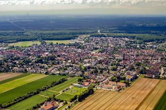 Vue aérienne de Ville vue du nord à Kandel dans le département Rhénanie-Palatinat, Allemagne