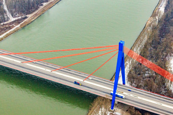 Vue aérienne de Spire, pont autoroutier sur le Rhin à Otterstadt dans le département Rhénanie-Palatinat, Allemagne