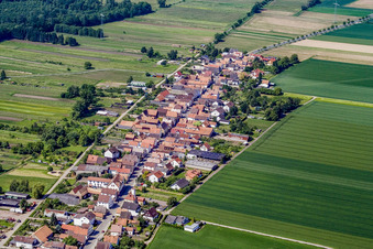 Saarstraße à Kandel dans le département Rhénanie-Palatinat, Allemagne vue du ciel