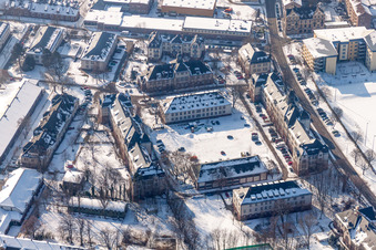 Vue aérienne de Photographie aérienne hivernale du campus ouest de l'Université technique du KIT à le quartier Nordweststadt in Karlsruhe dans le département Bade-Wurtemberg, Allemagne