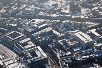 Vue aérienne de Kaiserstr à le quartier Innenstadt-West in Karlsruhe dans le département Bade-Wurtemberg, Allemagne
