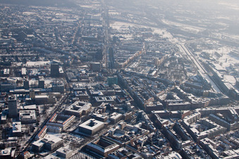 Vue aérienne de Karlstraße, Durlacher Alle à le quartier Oststadt in Karlsruhe dans le département Bade-Wurtemberg, Allemagne