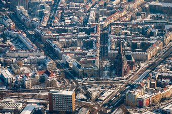 Vue aérienne de Porte de Durlach à le quartier Oststadt in Karlsruhe dans le département Bade-Wurtemberg, Allemagne