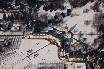 Verrouillage à le quartier Innenstadt-West in Karlsruhe dans le département Bade-Wurtemberg, Allemagne vue du ciel