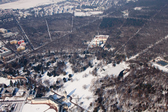 Parc du Château à le quartier Innenstadt-West in Karlsruhe dans le département Bade-Wurtemberg, Allemagne d'en haut