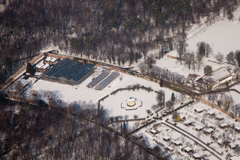 Vue aérienne de Jardin botanique du Fasanengarten à le quartier Innenstadt-Ost in Karlsruhe dans le département Bade-Wurtemberg, Allemagne