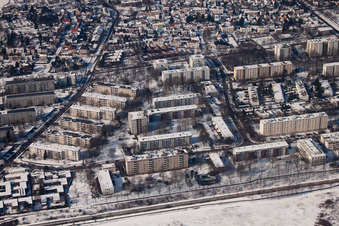 Vue aérienne de De l'est à le quartier Nordweststadt in Karlsruhe dans le département Bade-Wurtemberg, Allemagne