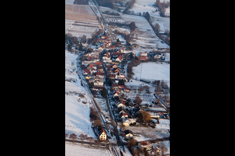 Vue aérienne de En hiver à le quartier Drusweiler in Kapellen-Drusweiler dans le département Rhénanie-Palatinat, Allemagne