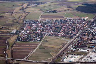 Vue aérienne de Du nord à le quartier Friedrichstal in Stutensee dans le département Bade-Wurtemberg, Allemagne