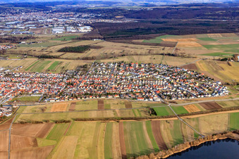 Vue aérienne de De l'ouest à le quartier Neuthard in Karlsdorf-Neuthard dans le département Bade-Wurtemberg, Allemagne