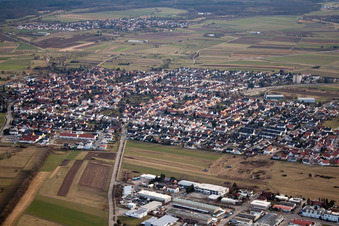 Vue aérienne de Spöck du nord à le quartier Neuthard in Karlsdorf-Neuthard dans le département Bade-Wurtemberg, Allemagne