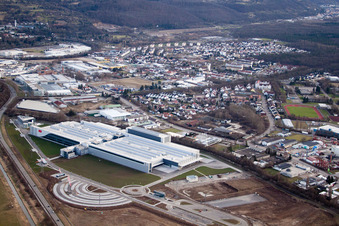 Vue aérienne de Zone industrielle et implantation d'entreprise SEW GGW à Bruchsal dans le département Bade-Wurtemberg, Allemagne