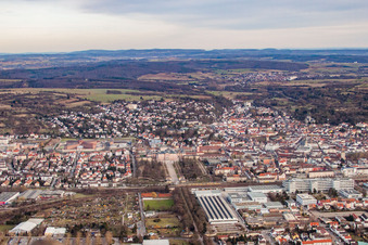 Vue aérienne de Jardin du palais vu de l'ouest à Bruchsal dans le département Bade-Wurtemberg, Allemagne