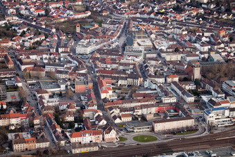 Vue aérienne de Kaiserstr à Bruchsal dans le département Bade-Wurtemberg, Allemagne