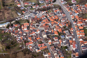 Vue aérienne de Marcelluspl à le quartier Stettfeld in Ubstadt-Weiher dans le département Bade-Wurtemberg, Allemagne