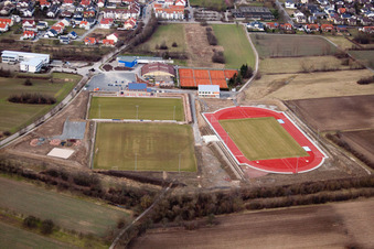 Vue aérienne de Association sportive 1975 eV, TuS 1901 à le quartier Bad Langenbrücken in Bad Schönborn dans le département Bade-Wurtemberg, Allemagne