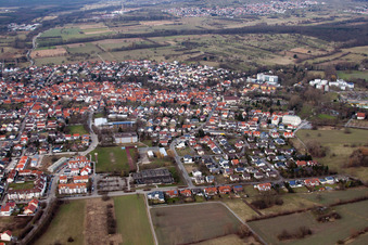 Vue aérienne de Salle Schönborn à le quartier Bad Mingolsheim in Bad Schönborn dans le département Bade-Wurtemberg, Allemagne