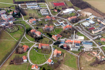 Vue oblique de Hôpital psychiatrique d'État à le quartier Altwiesloch in Wiesloch dans le département Bade-Wurtemberg, Allemagne